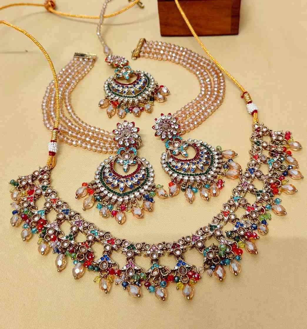 Beautiful Premium Quality Reverse Ad Stone Work  Chokker With Beautiful Shara Earrings And Tika....