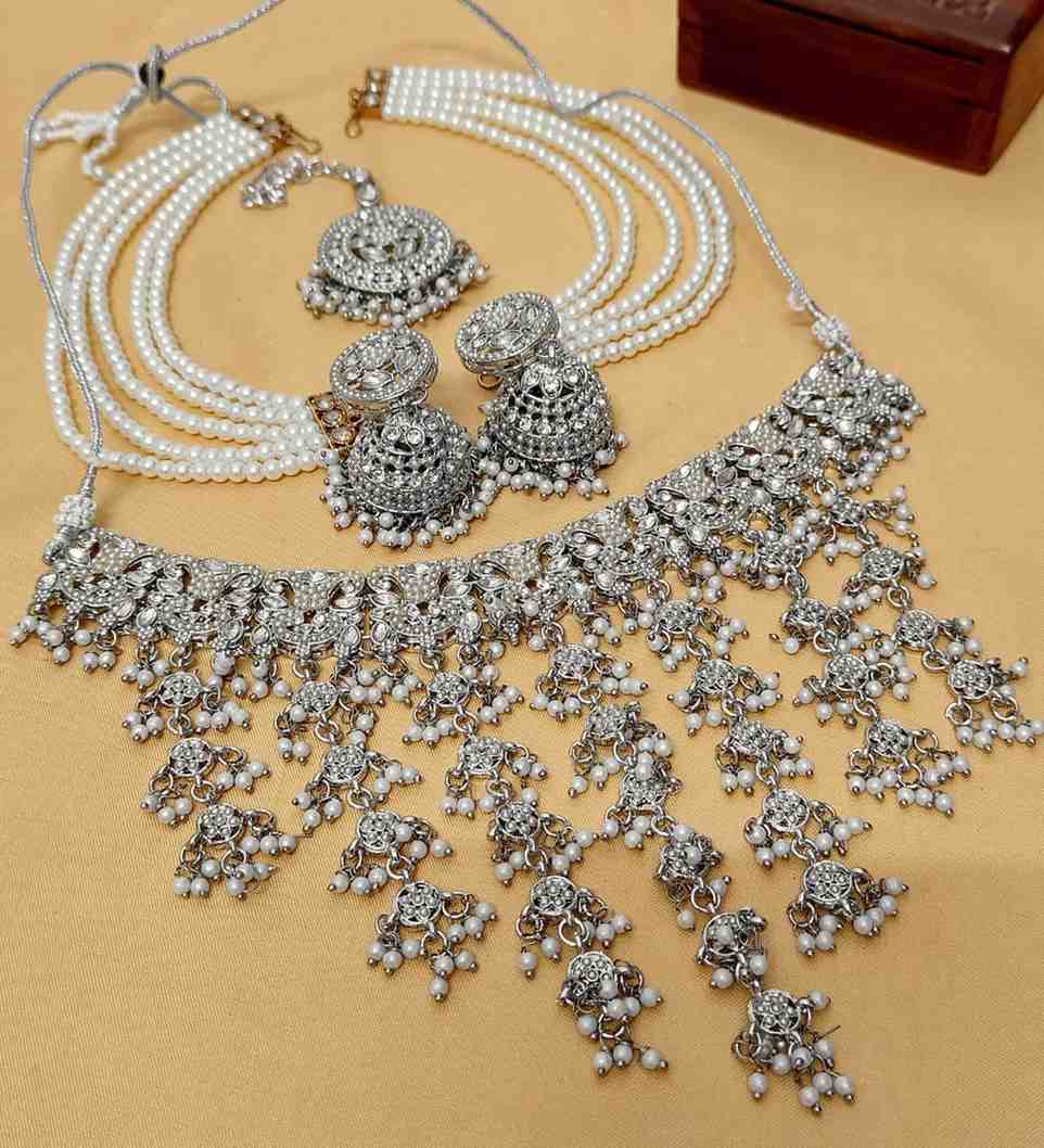 Beautiful Premium Quality Reverse Ad Stone Work Chokker With Beautiful Shara Jhumka And Tika....