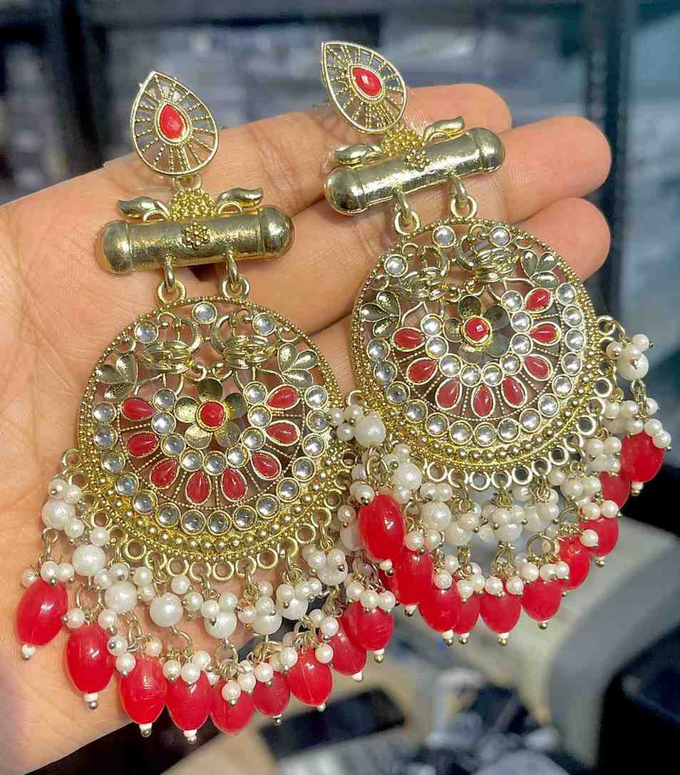 Beautiful Premium Quality Mehndi Polish Sehnaz Gill Inspired Bollywood Earrings....