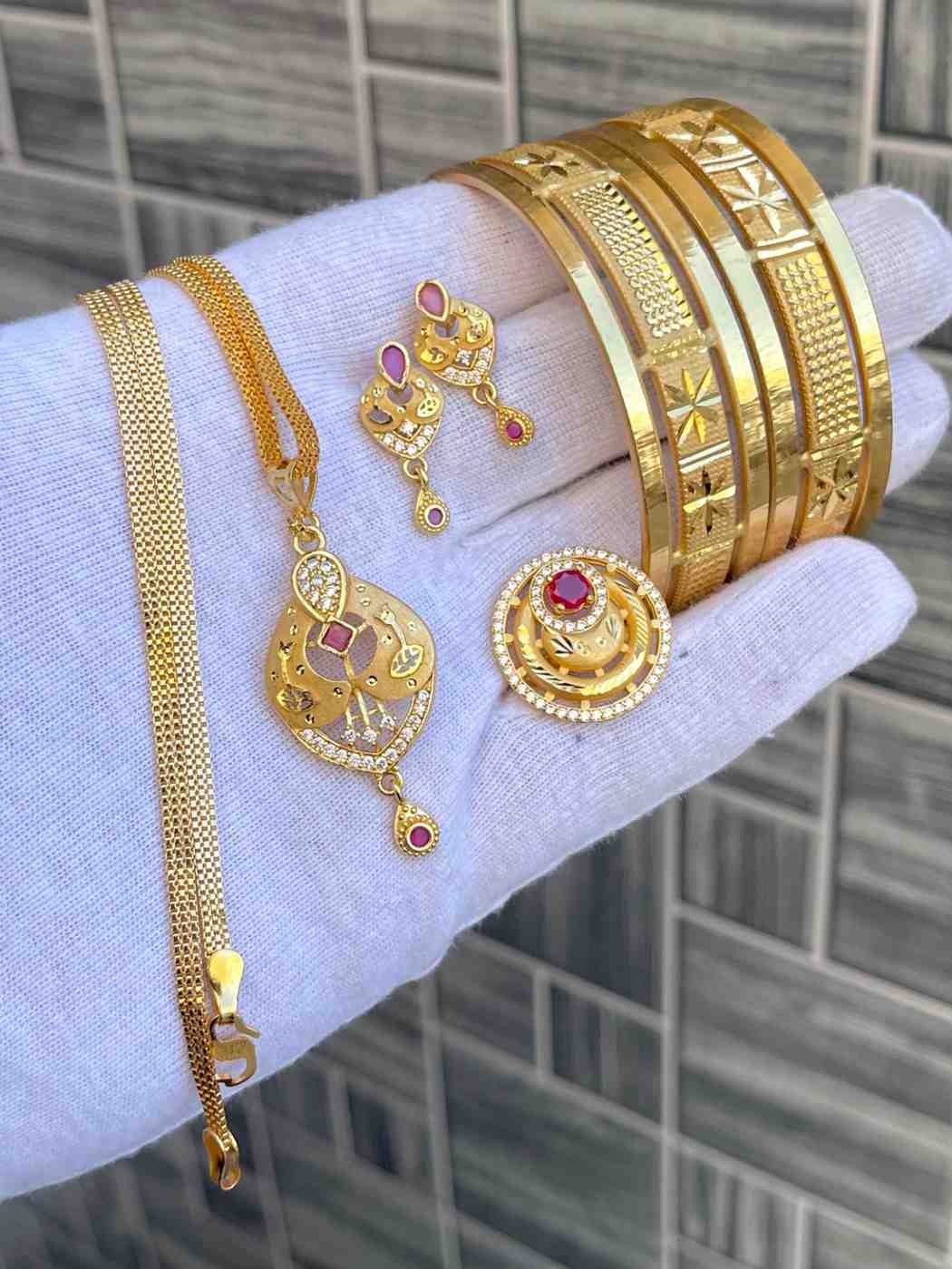 Beautiful Premium Quality Gold Plated Pendant With Tops And Adjustable Ring With Bangle Combo.... Si