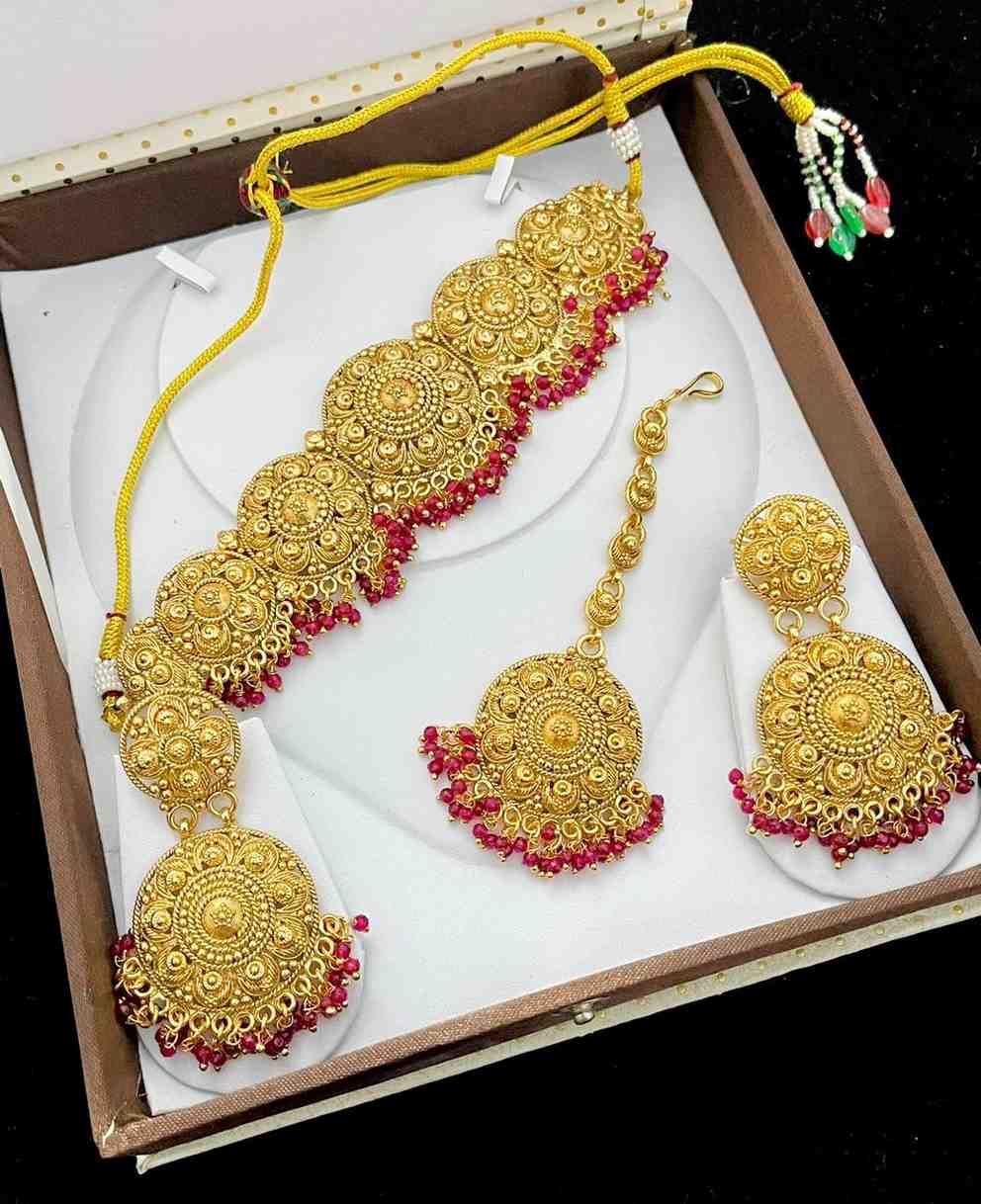 Beautiful Premium Quality Gold Plated Necklace With Beautiful Earrings And Tika….