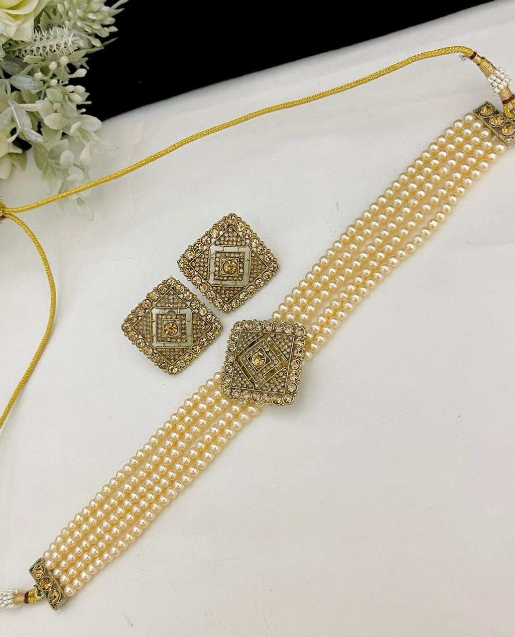 Beautiful Premium Quality Reverse Ad Stone Work Pearl Chokker Wigh Beautiful Big Size Square Shape S