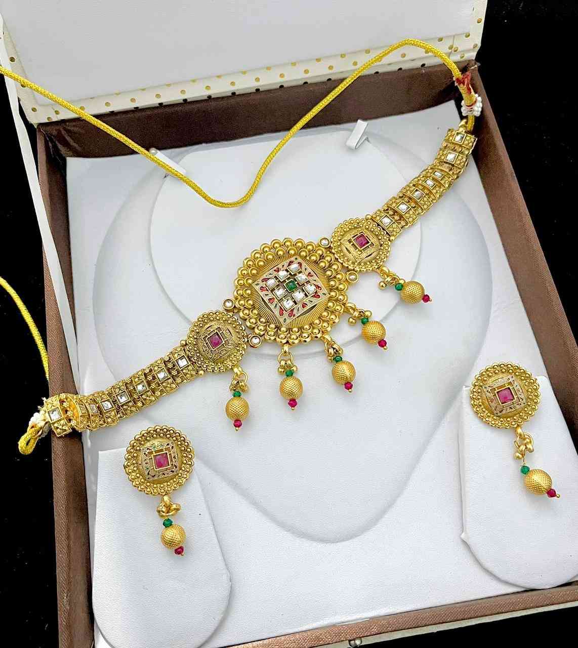 Beautiful Premium Quality Gold Plated Matt Chokker With Beautiful Earrings….