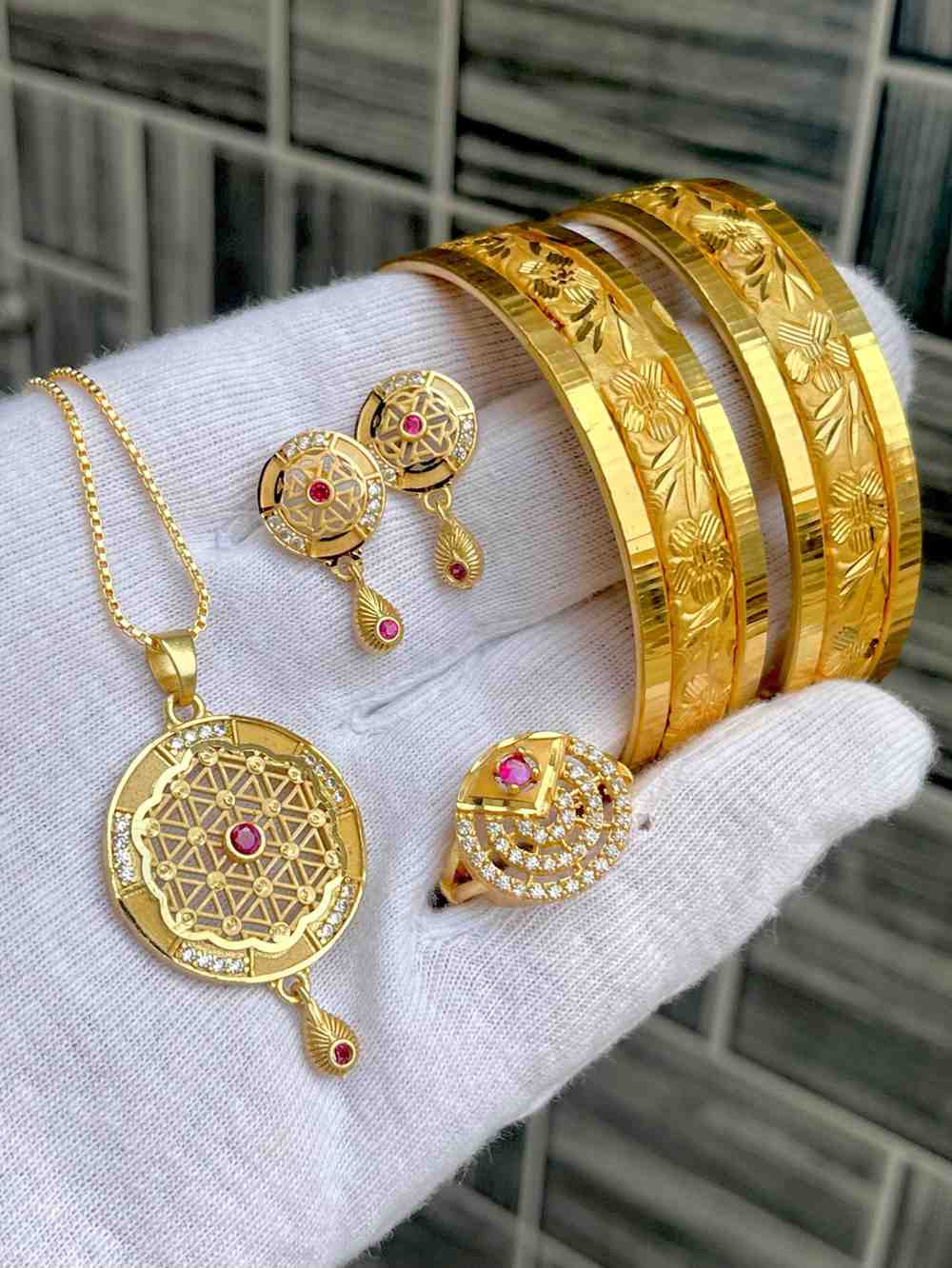 Beautiful Premium Quality Gold Plated Pendant With Tops And Adjustable Ring With Bangle Combo.... Si