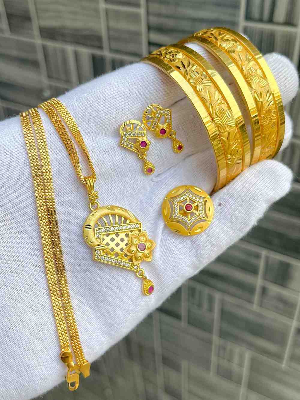 Beautiful Premium Quality Gold Plated Pendant With Tops And Adjustable Ring With Bangle Combo.... Si