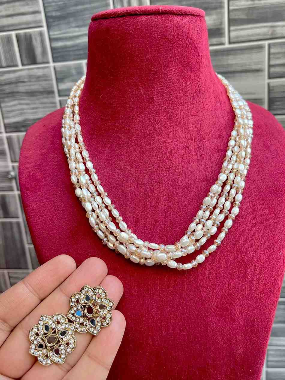 Beautiful Premium Quality Western Mala With Big Size Mirror ? Studs….
