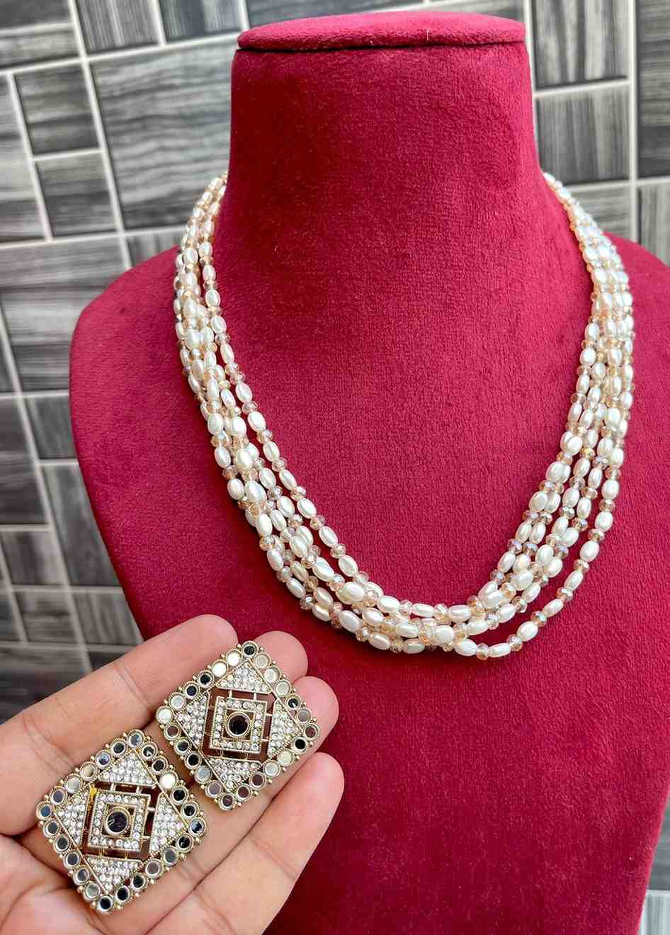 Beautiful Premium Quality Western Mala With Big Size Mirror ? Studs….