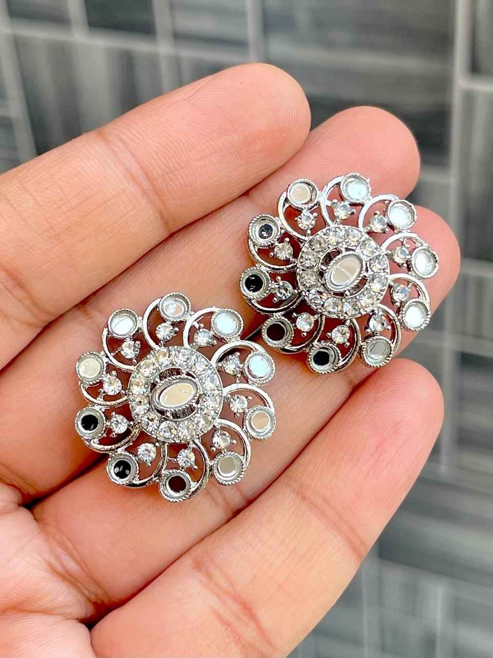 Beautiful Premium Quality Reverse Ad Stone   Studs
