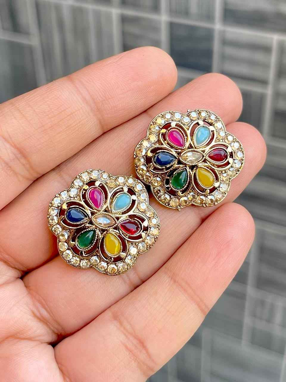 Beautiful Premium Quality Reverse Ad Stone   Studs