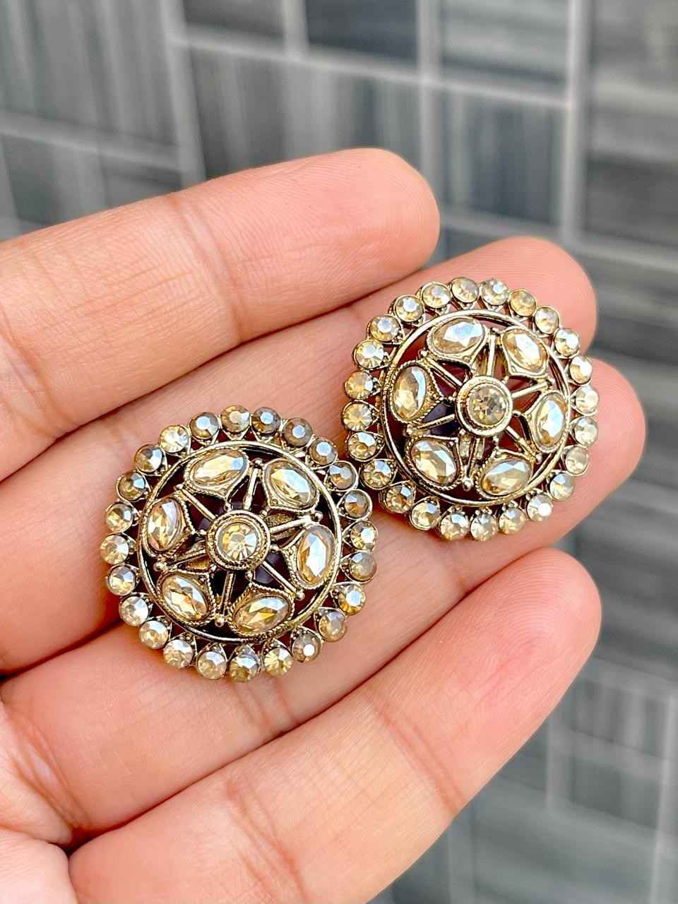 Beautiful Premium Quality Reverse Ad Stone   Studs