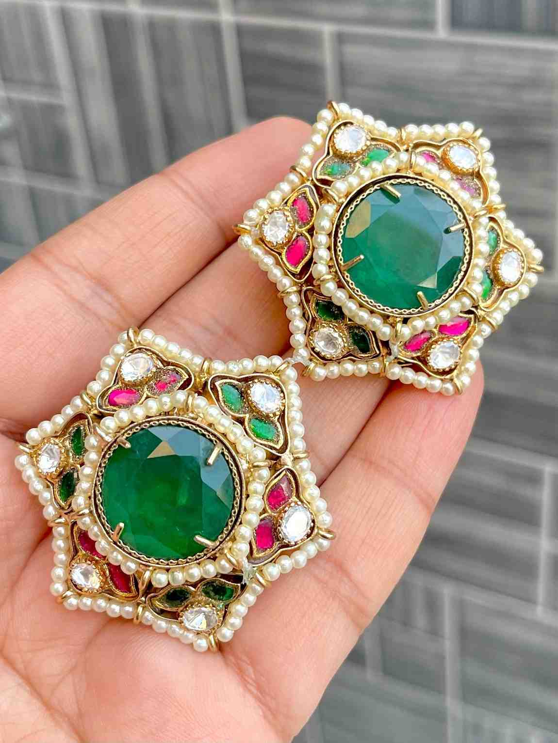 Beautiful Premium Quality Original Pachi Kundan Big Size Studs..