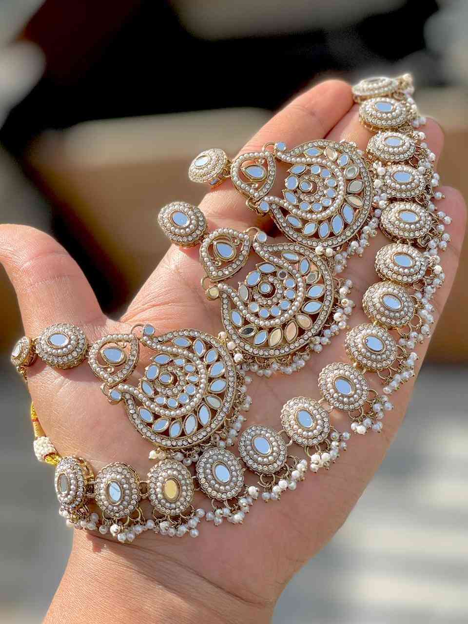 Beautiful Premium Quality Mirror ? Necklace With Beautiful Earrings And tika... New Launches Alert