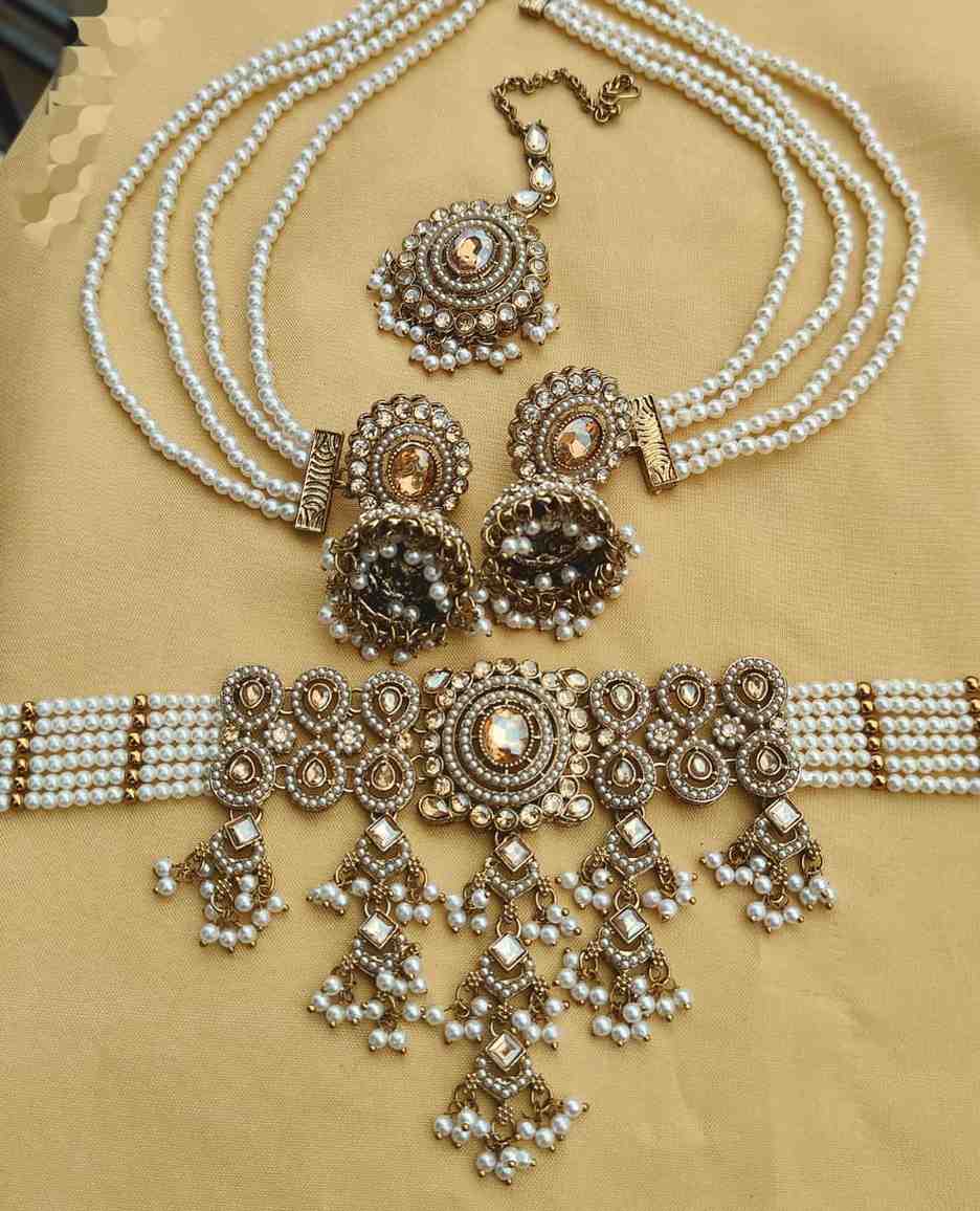 Beautiful Premium Quality Pakistani Work Necklace With Beautiful Earrings And tika...