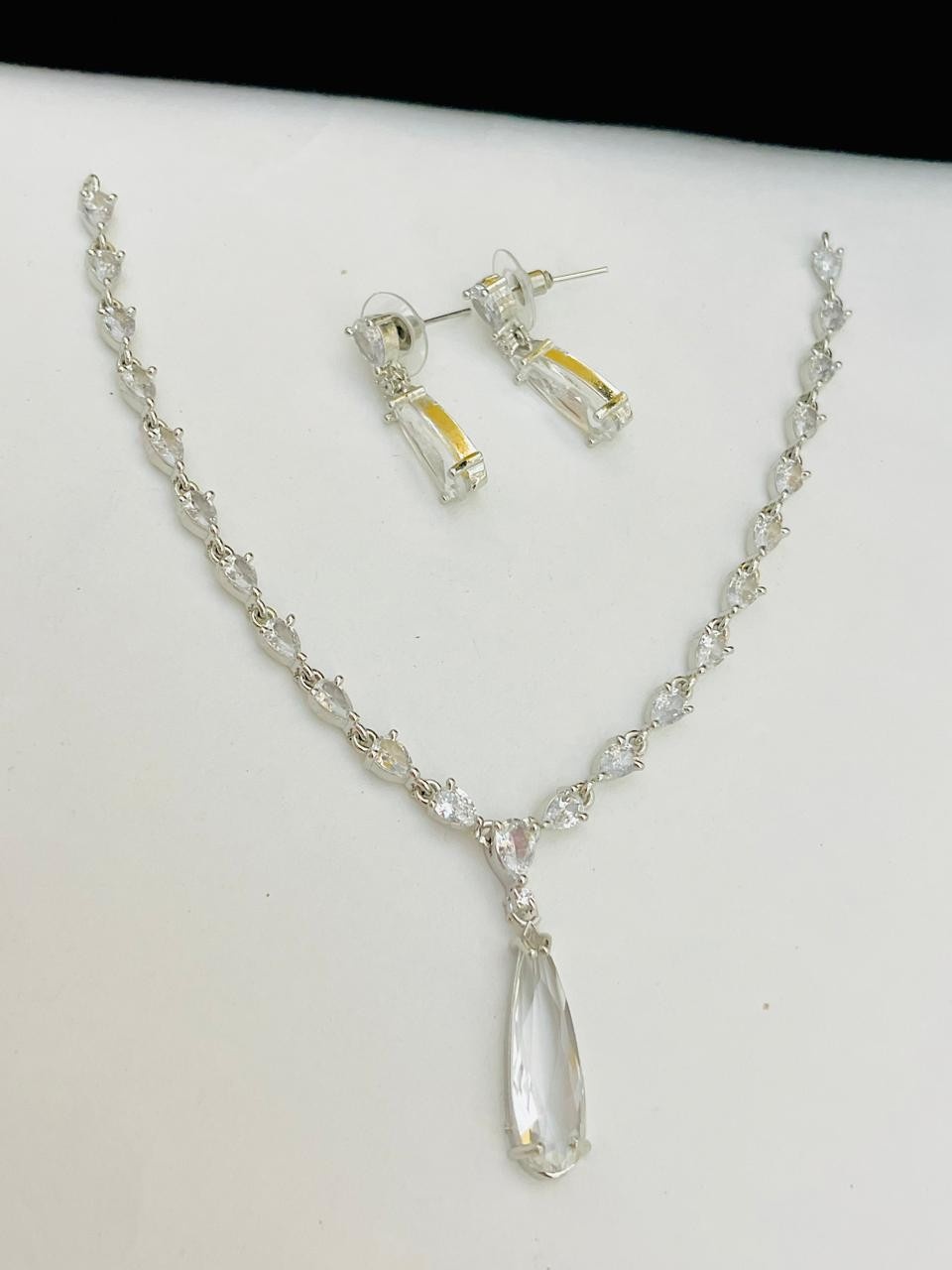 Beautiful Premium Quality American Diamond Necklace With Beautiful  Studs....