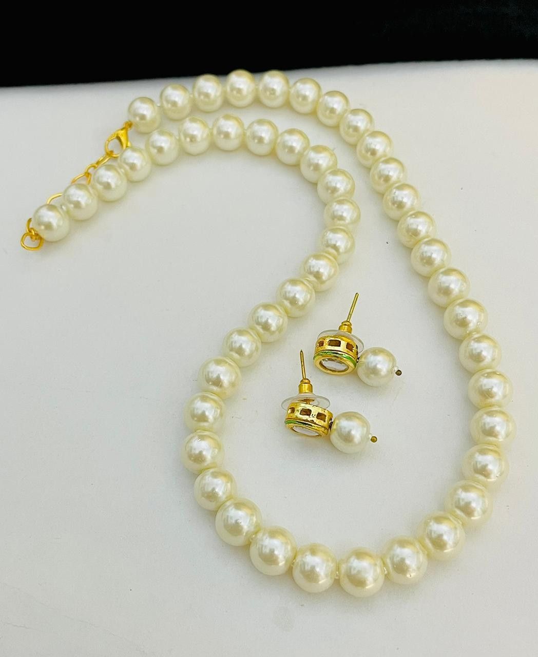 Beautiful Premium Quality Daily Wear Mala With Studs…