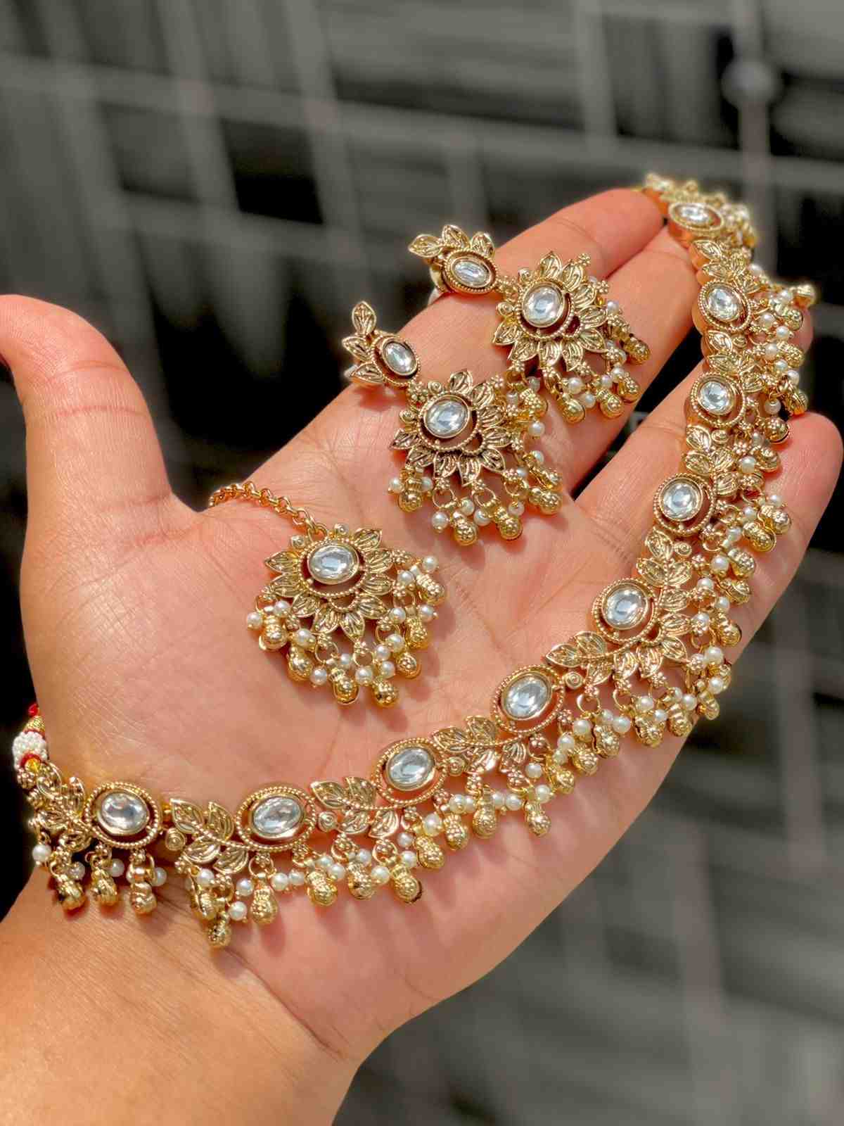 Beautiful Premium Quality Matt Gold Plated Original Brass Polky Necklace With Beautiful Earrings And