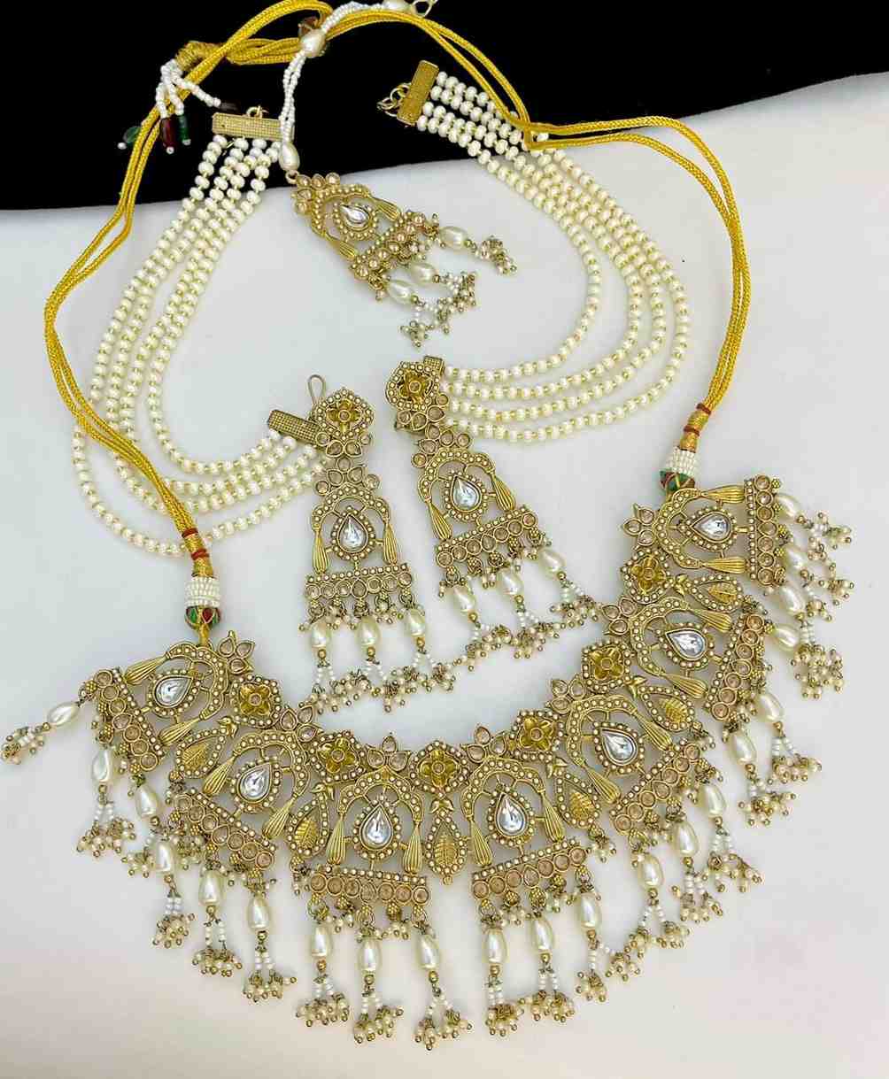 Beautiful Premium Quality Reverse Ad Stone Work Pakistani Necklace With Beautiful Kan Chain Earring 
