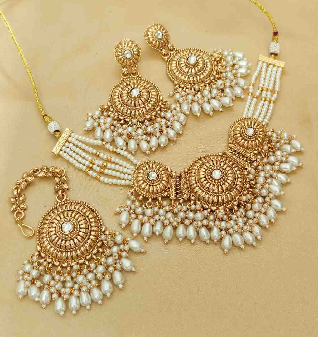 Gold Plated Matt Polish Chokker With Earrings And Tika