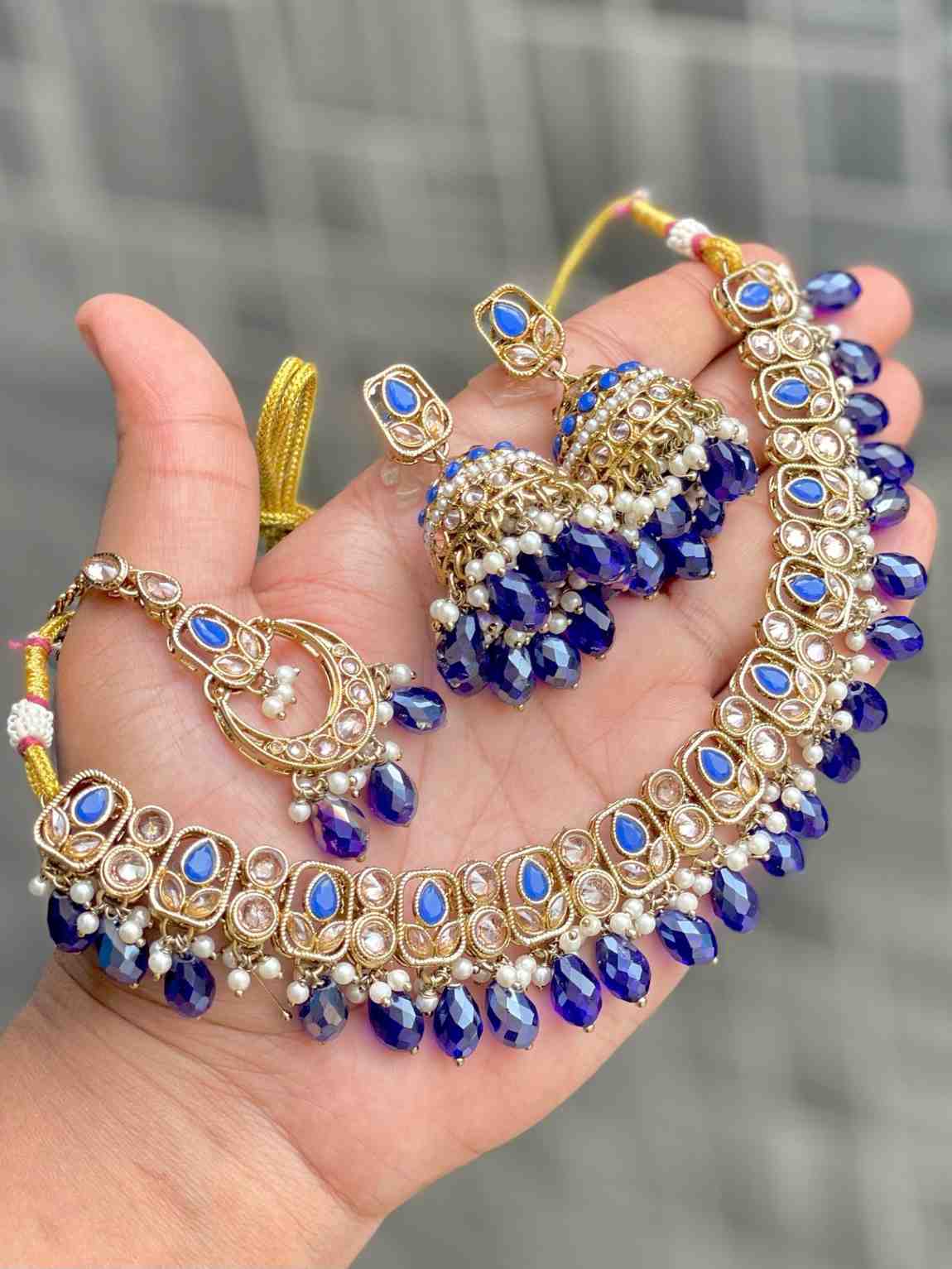 Reverse Ad Stone Work Necklase Wih Jhumkie And Tika