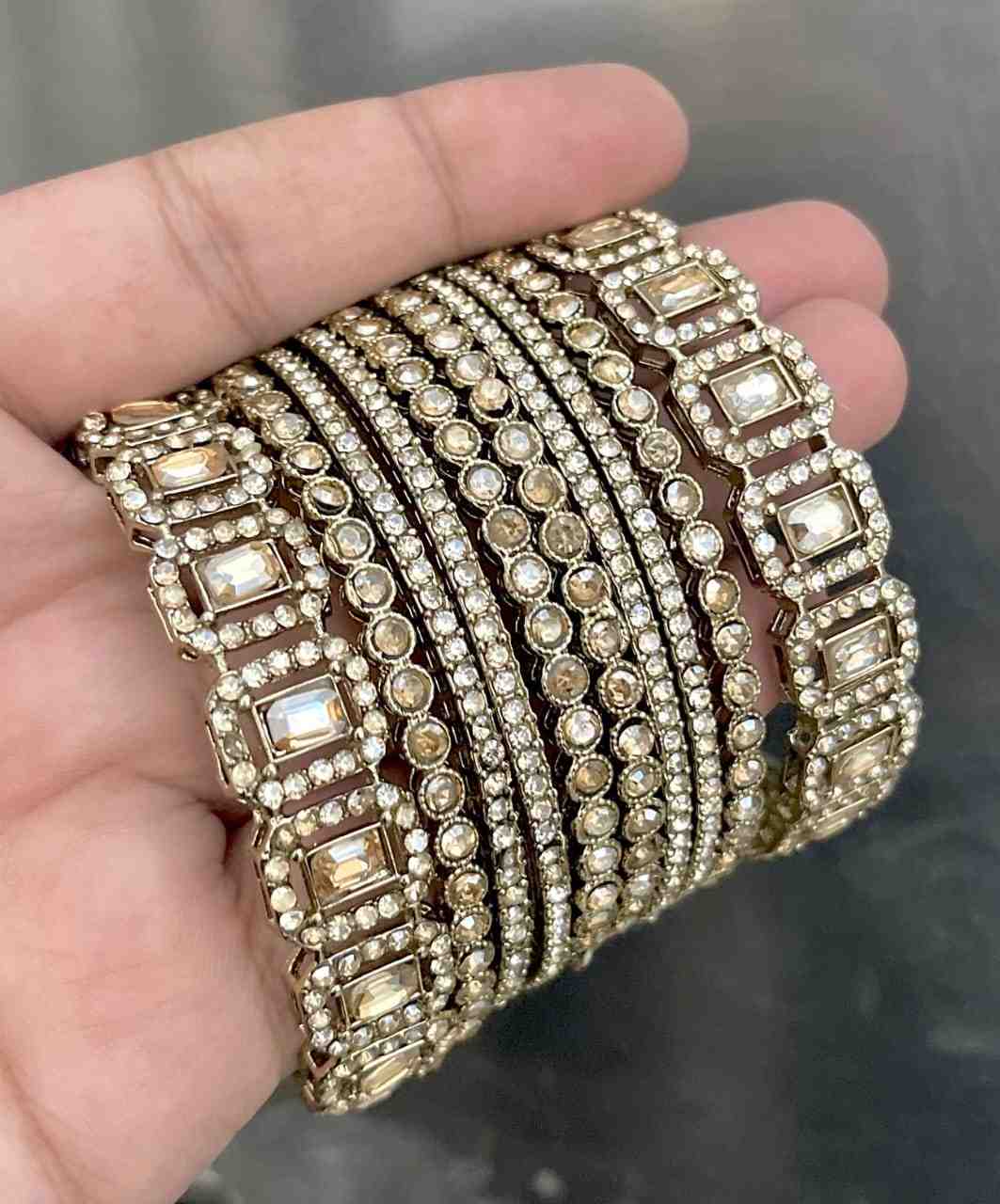 Reverse Ad Bangle Comnbo Set