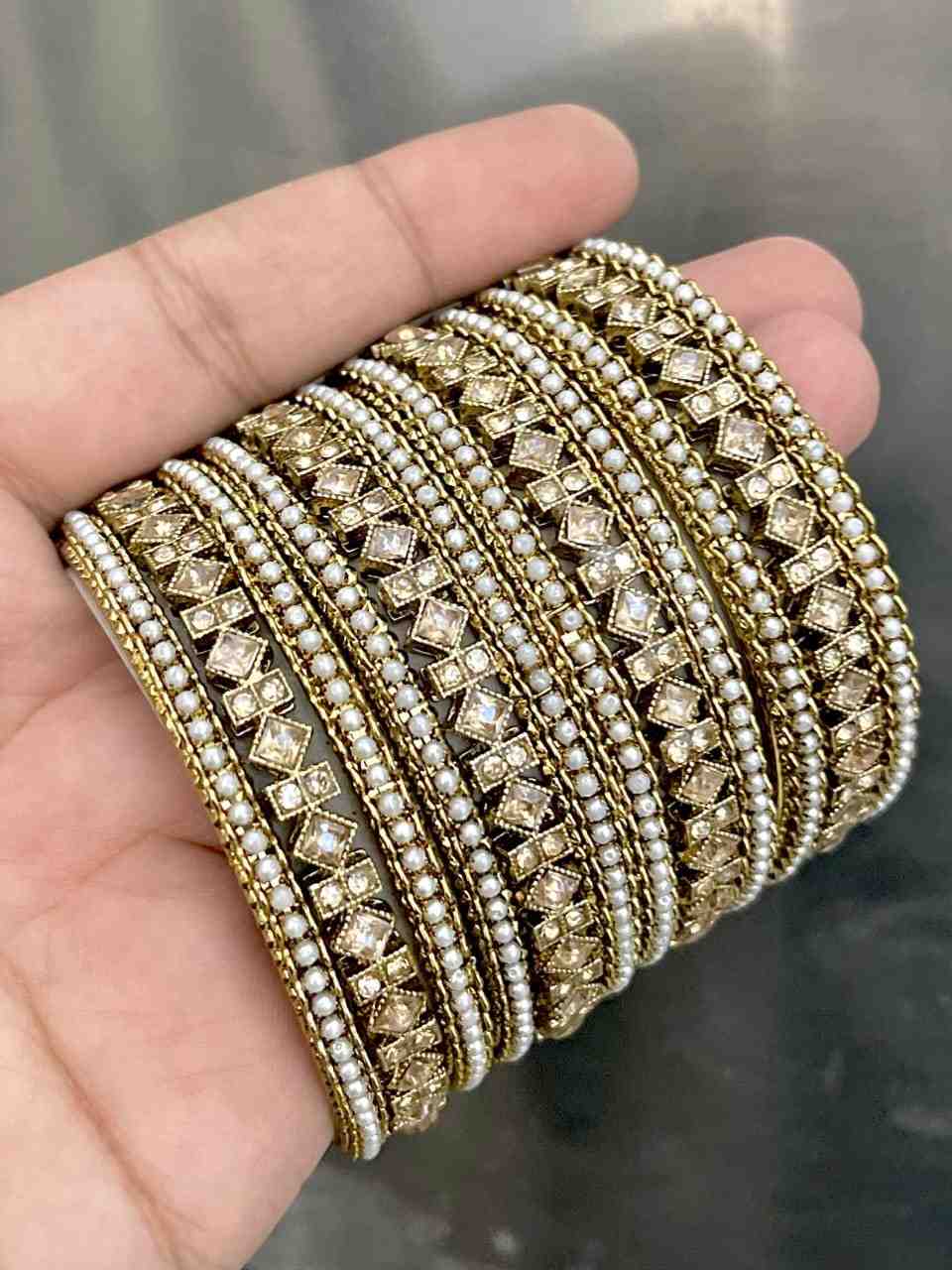 Reverse Ad Bangle Comnbo Set