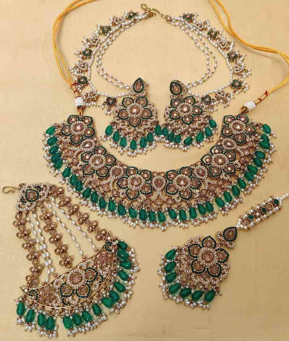 Beautiful Premium Quality Reverse Ad Stone Work Pakistani Necklace With Bahubali Earrings And Tika w