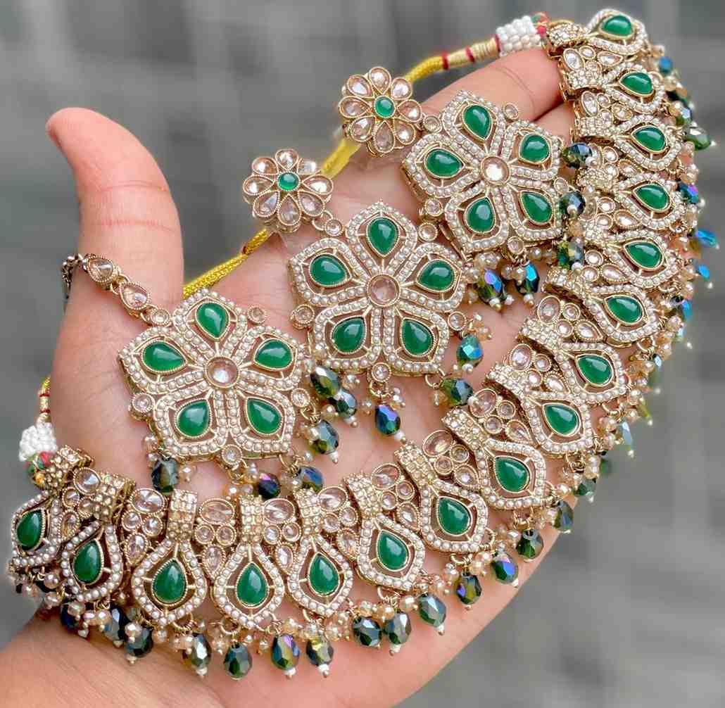 Beautiful Premium Quality  Reverse Ad Stone Work Pakistani Necklace With Beautiful Earrings and tika