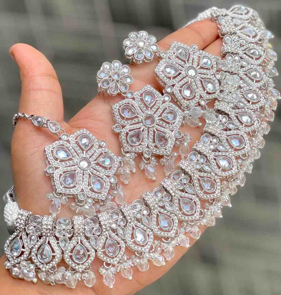 Beautiful Premium Quality  Reverse Ad Stone Work Pakistani Necklace With Beautiful Earrings and tika