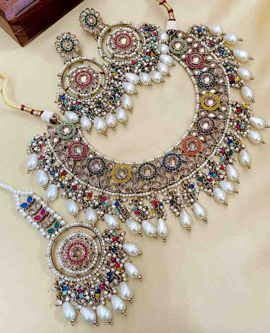Beautiful Premium Quality  Reverse Ad Stone Work Pakistani Necklace With Beautiful Earrings and tika