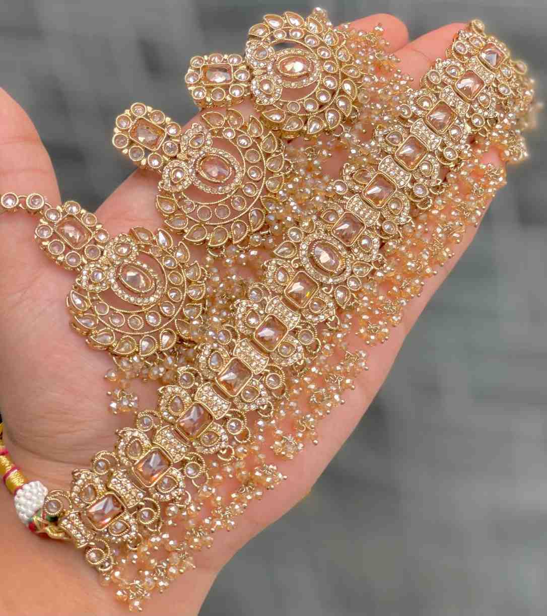 Beautiful Premium Quality  Reverse Ad Pakistani Work Necklace With Beautiful Earrings and tika.....