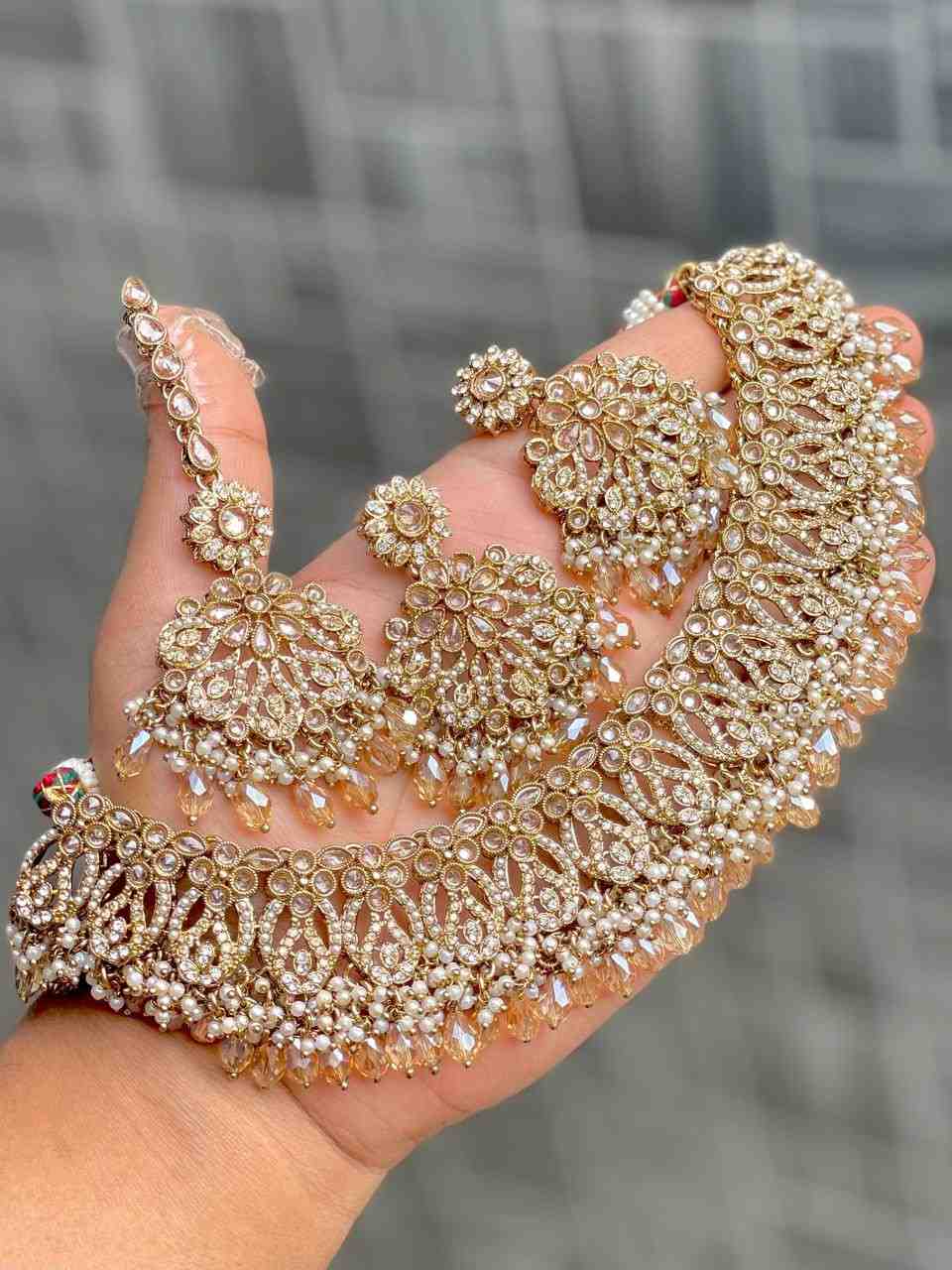 Beautiful Premium Quality  Reverse Ad Stone Work Pakistani Necklace With Beautiful Earrings And Tika